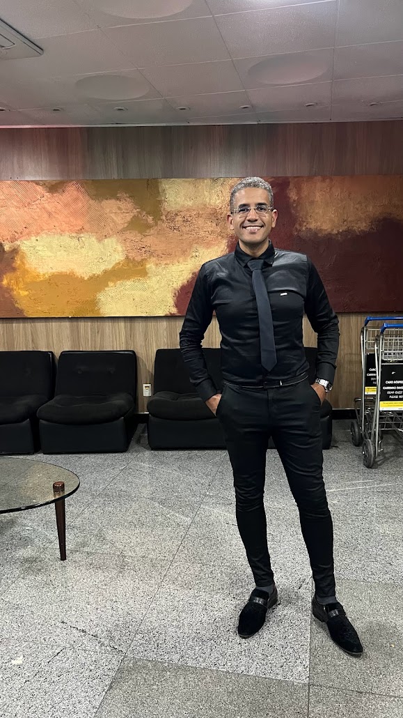 Rafael em ambiente corporativo